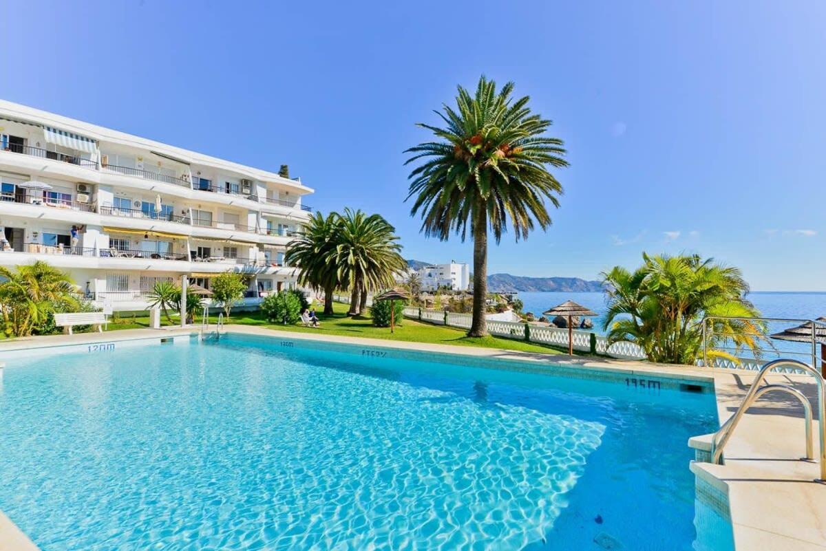 شقة Acapulco Playa نيرخا المظهر الخارجي الصورة